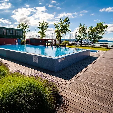 Apartment Bl Bavaria Yachtclub & Apartments Balatonlelle